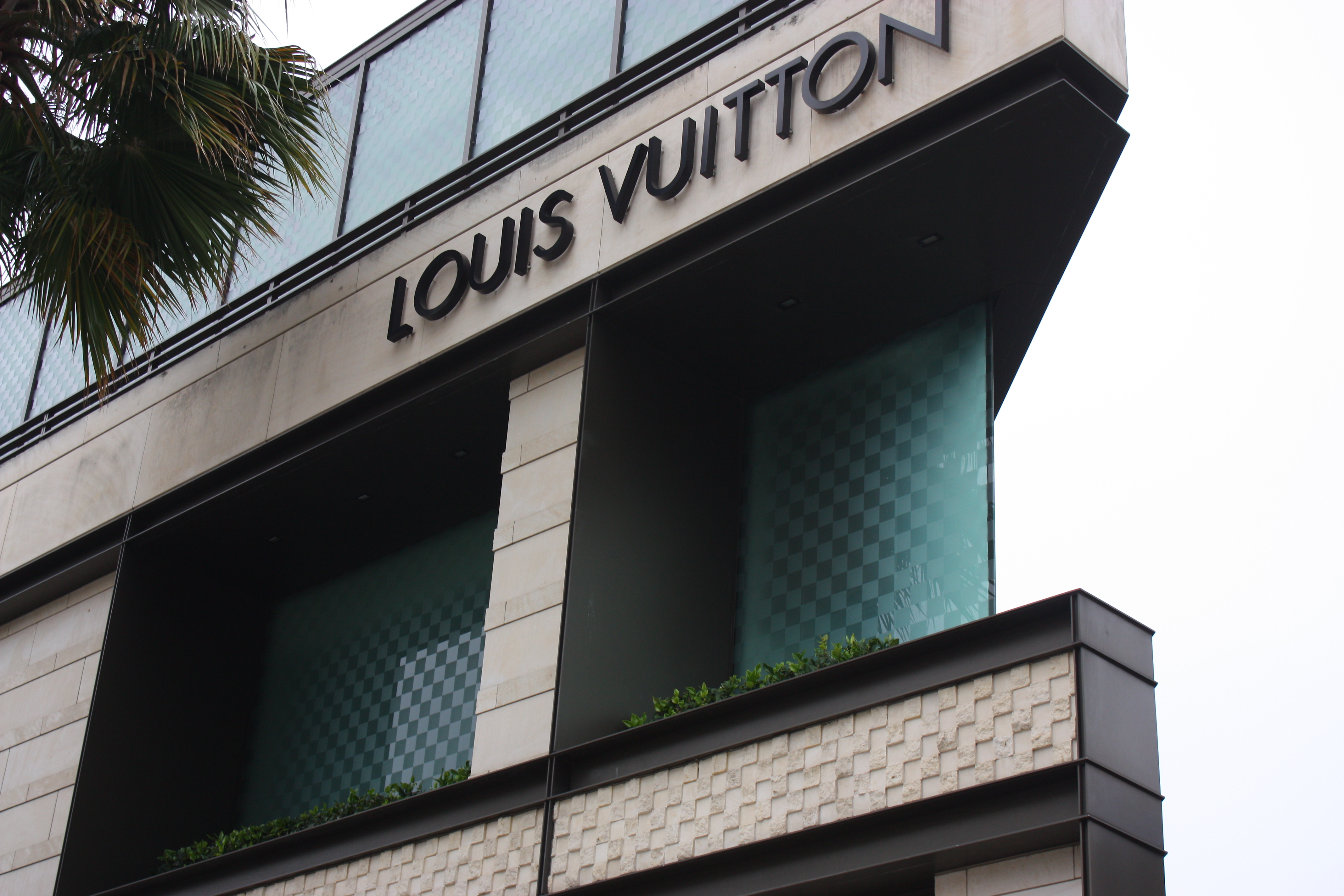 iFactor Stays on Trend with Louis Vuitton South Coast Plaza Project